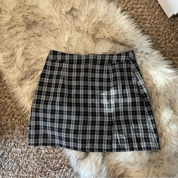 Mini skirt - Picture 2 of 4